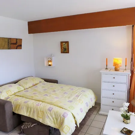 Valdor By Interhome